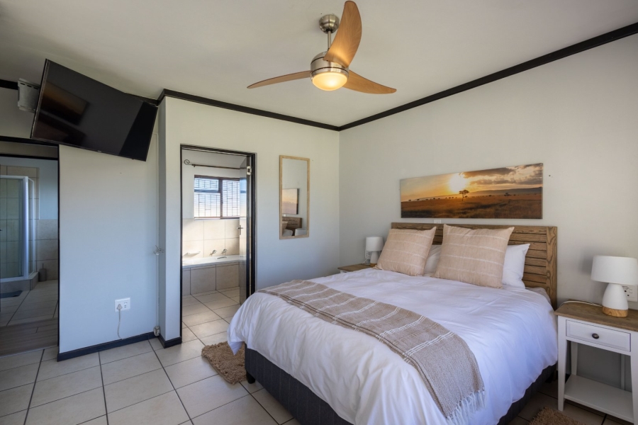 3 Bedroom Property for Sale in Santini Village Western Cape